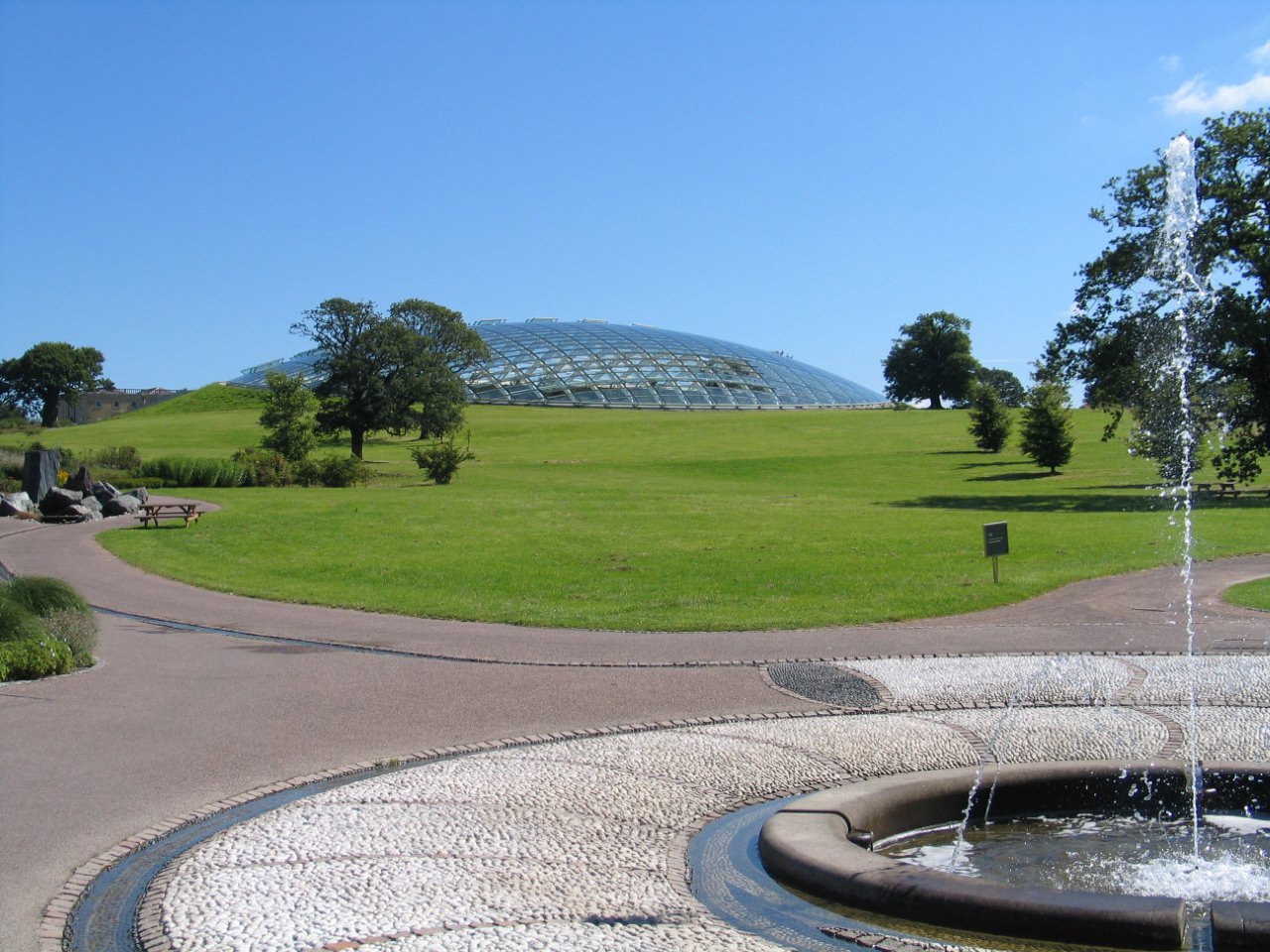 Norman Foster's Great Glasshouse at the centre of the Middleton estate