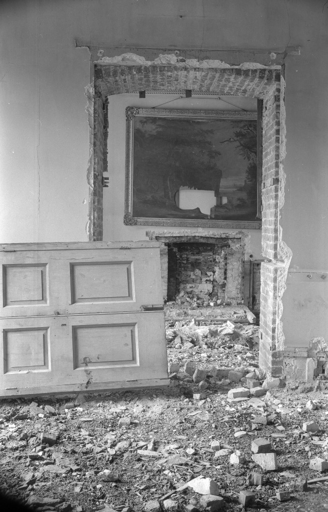 In the derelict Hafod mansion Edwin Smith / RIBA Collections